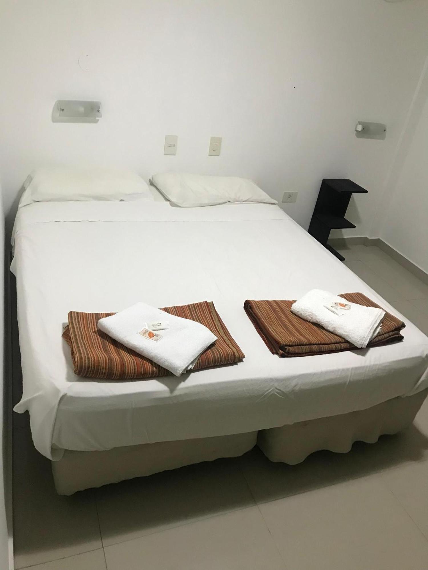 Hotel Plaza Italia Сарате Экстерьер фото
