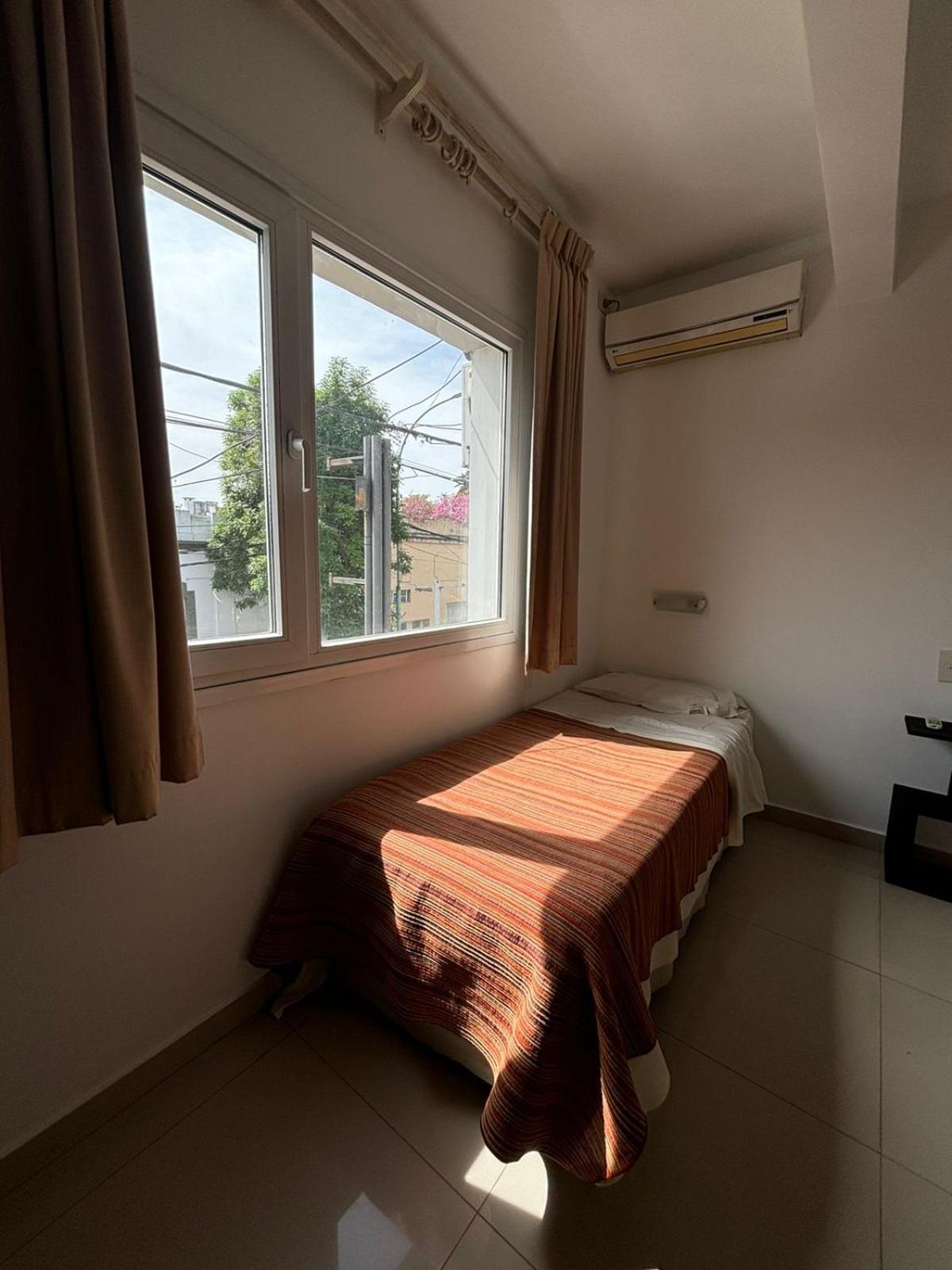 Hotel Plaza Italia Сарате Экстерьер фото